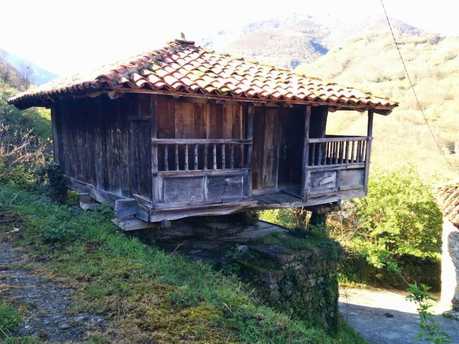 Casa La Parra Villa Villar de Vildas Exterior photo